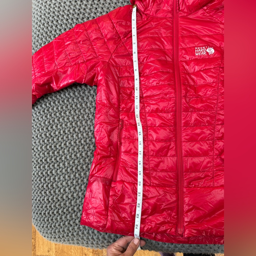 Mountain Hardwear Women's Red Quilted Hooded Insulated Jacket - Picture 7 of 9